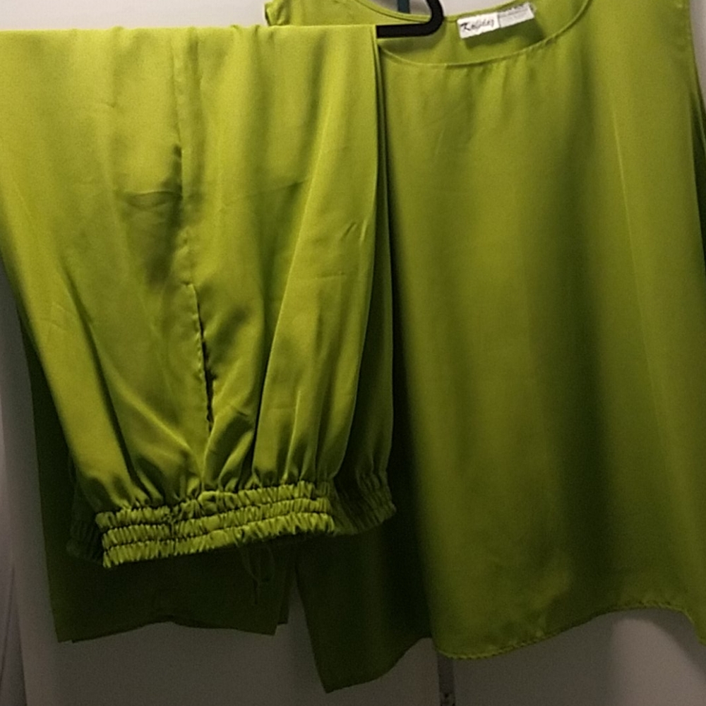 Pants and top overblouse free